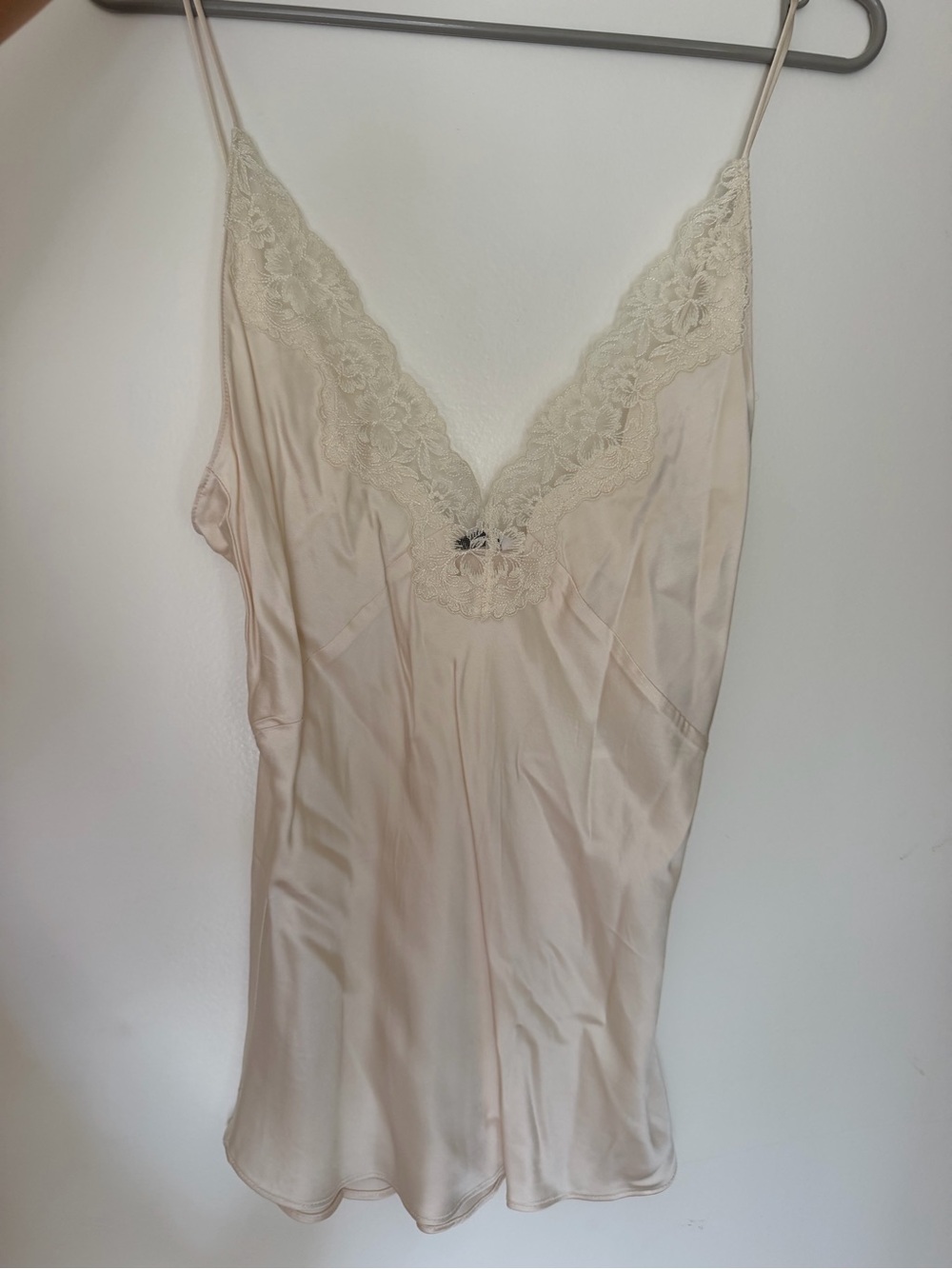 NWT* XS Zara Cream Lace-Trim Slip Cami